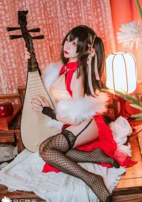 最新精品国偷自产在线美女足_720高清完整版