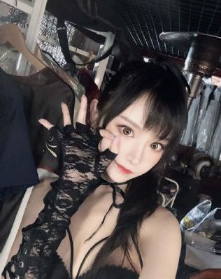 朋友的丰满人妻HD电影_成人在线观看免费